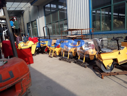 福瑞得機(jī)械座駕壓路機(jī)，手扶壓路機(jī)，小型灌縫機(jī)，井蓋切割機(jī)及時發(fā)貨